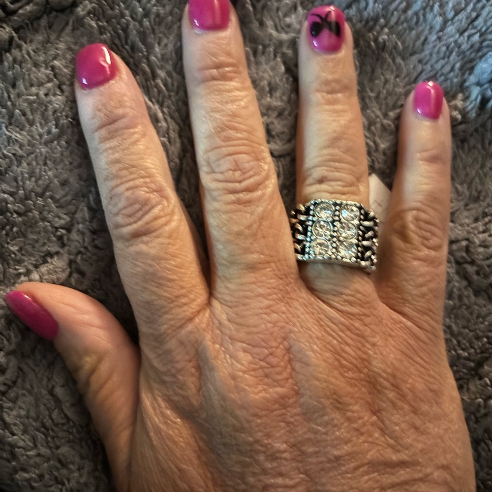 NWT Premier Designs Silver Statement Ring – Size 7, Multi-Stone, Retails $36